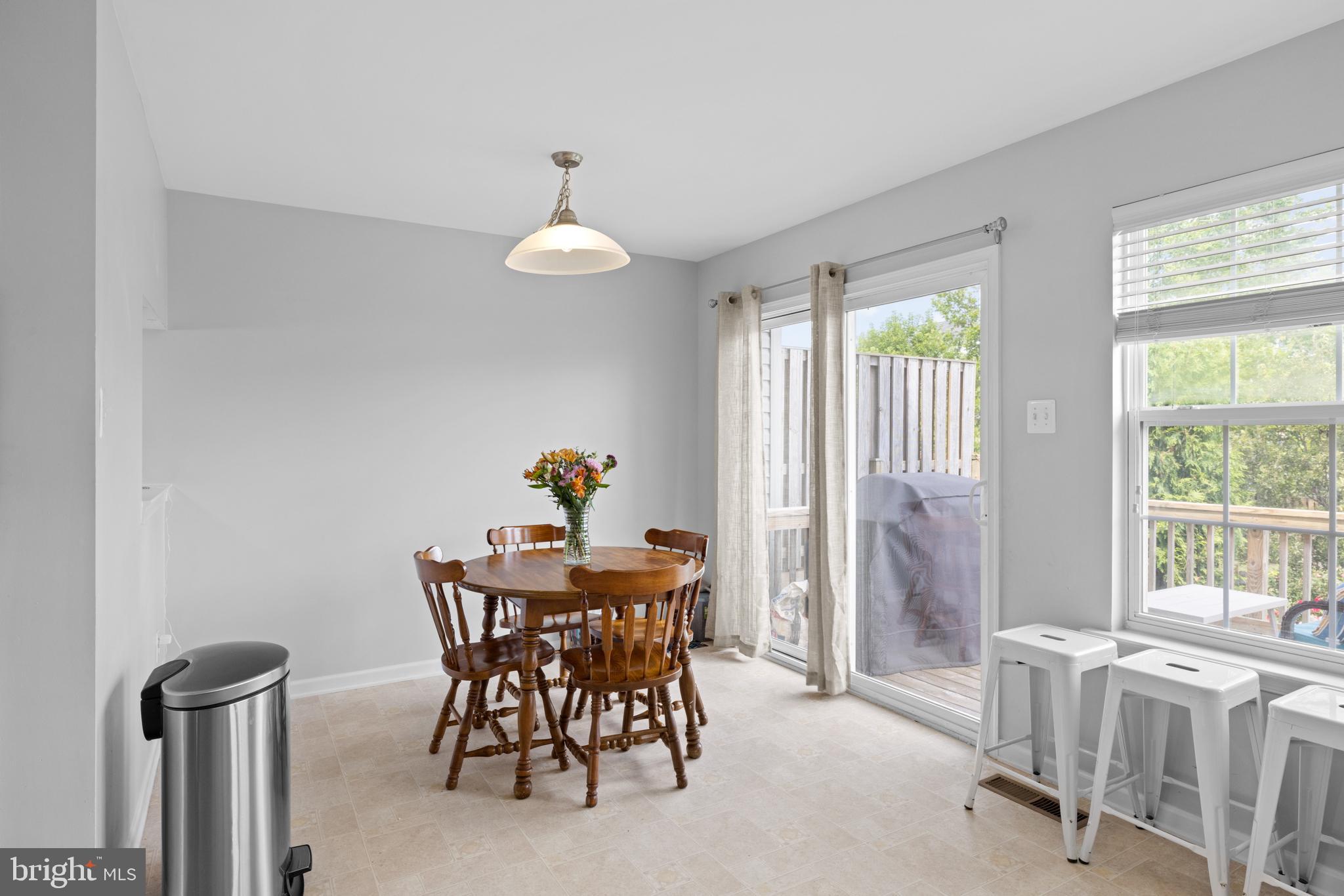 BROOKLAND MANOR - Residential