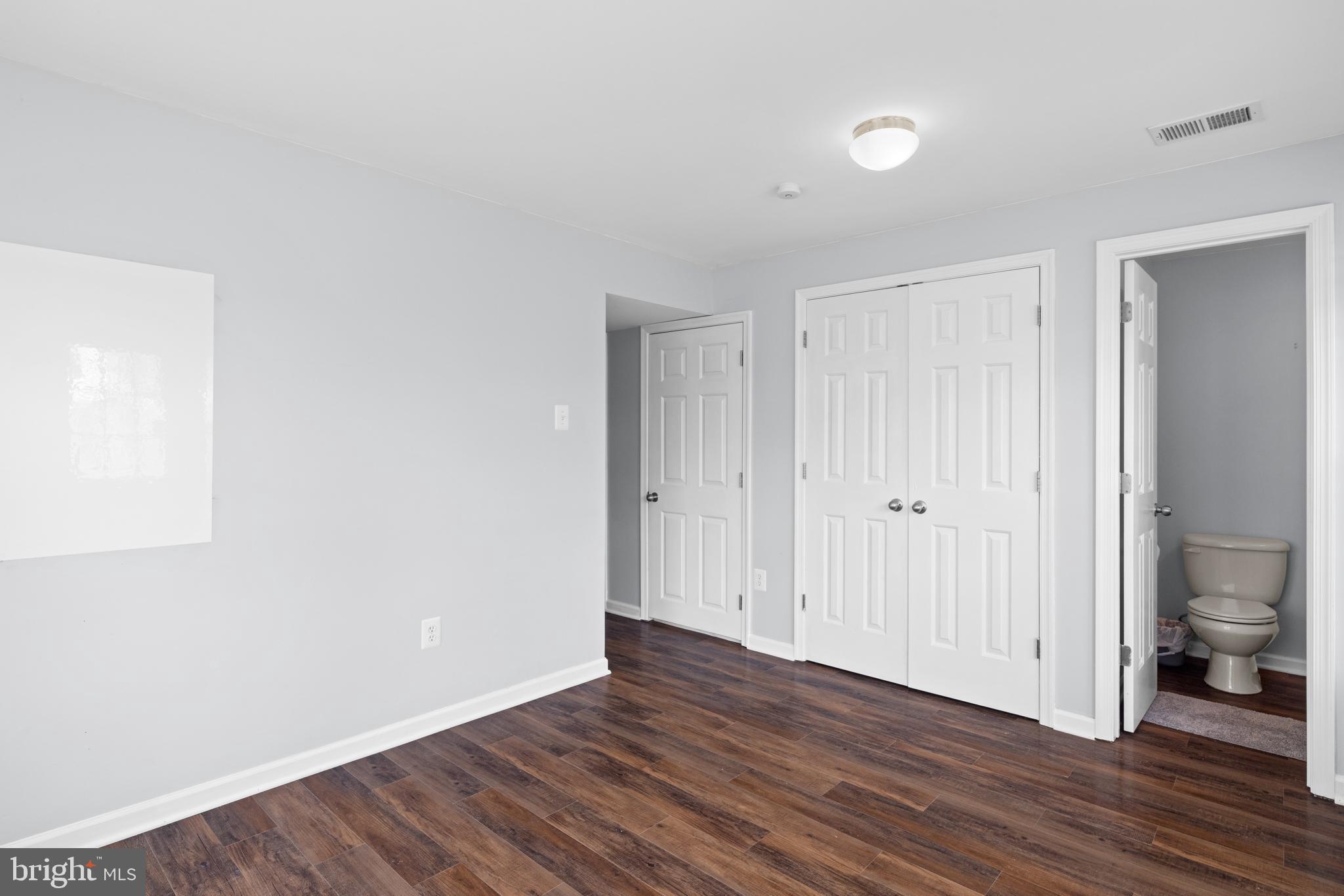 BROOKLAND MANOR - Residential