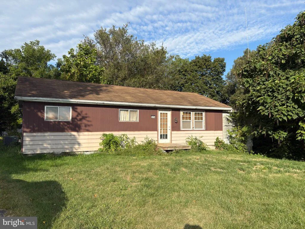 Lebanon, Pennsylvania 17046, United States, 3 Bedrooms Bedrooms, ,1 BathroomBathrooms,Residential,Pending,203070