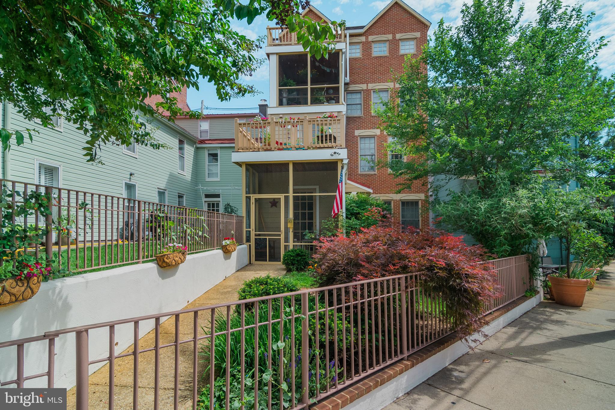 HISTORIC DISTRICT - Residential Income