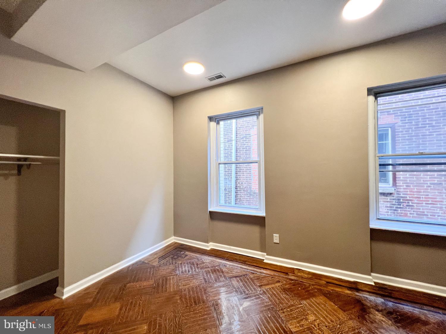 TEMPLE UNIVERSITY - Residential Lease