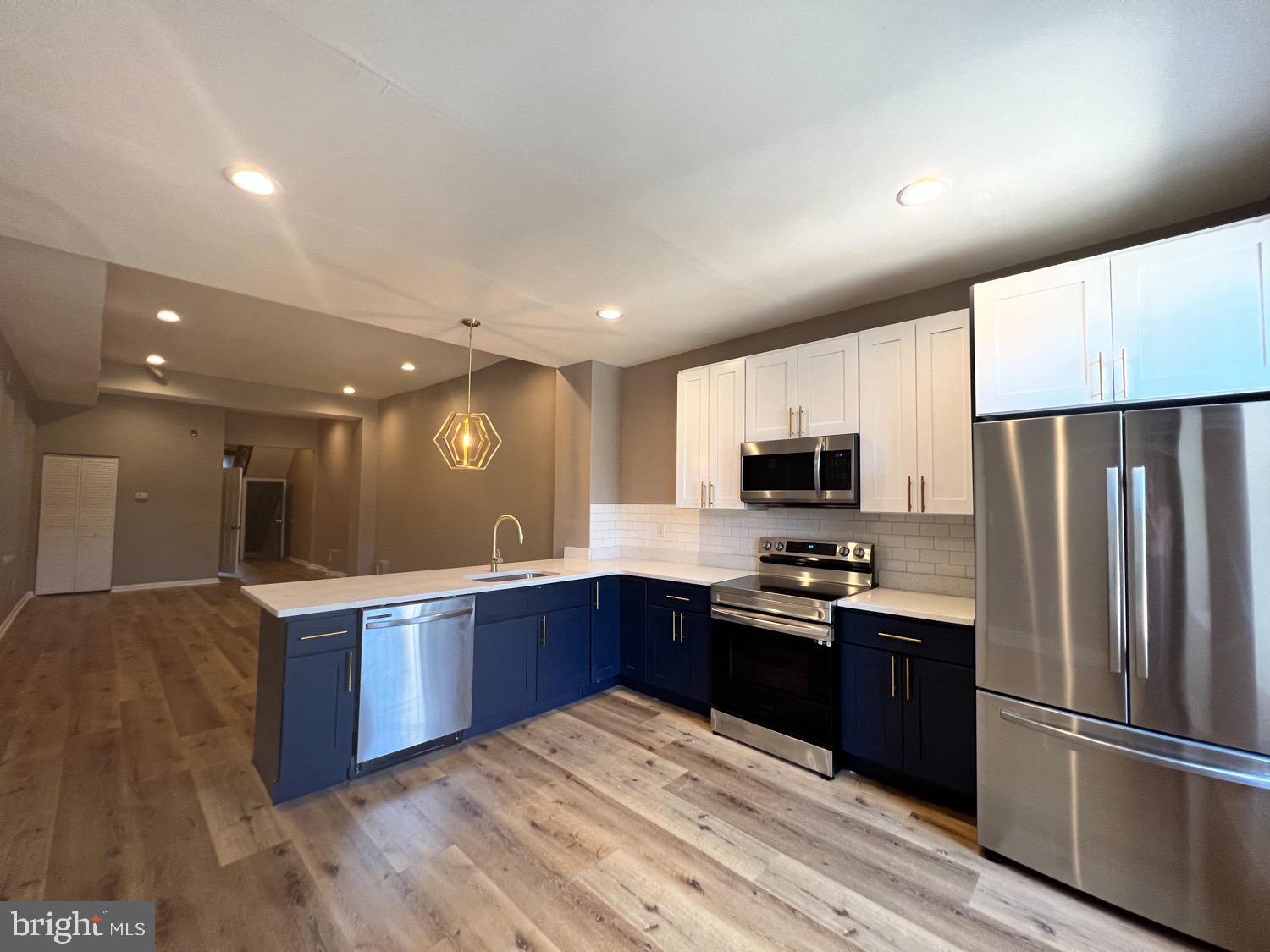 TEMPLE UNIVERSITY - Residential Lease