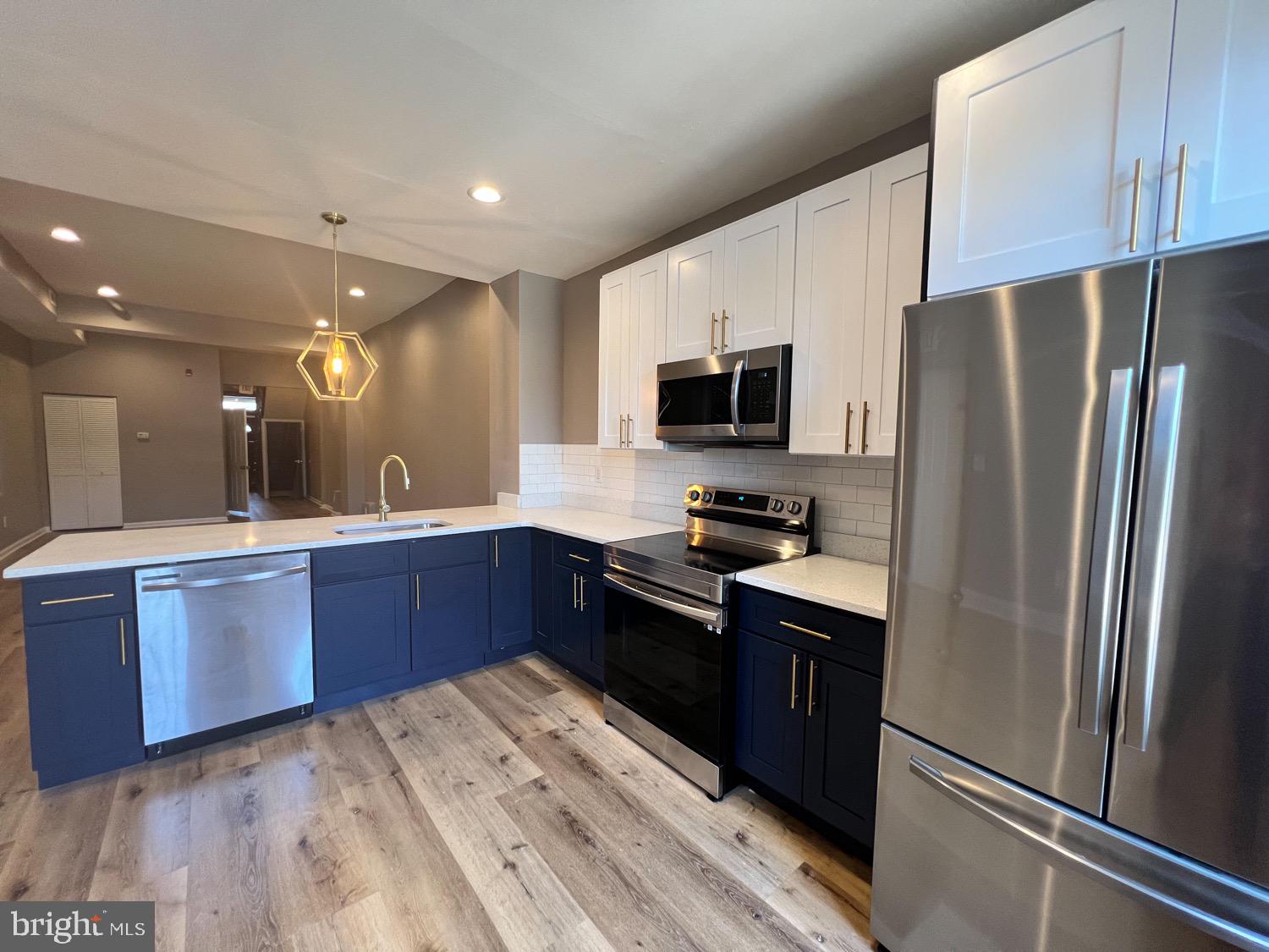 TEMPLE UNIVERSITY - Residential Lease