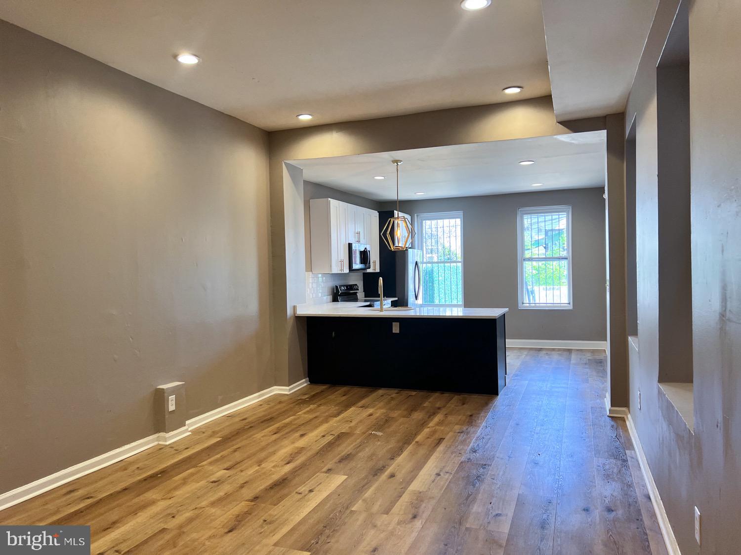 TEMPLE UNIVERSITY - Residential Lease