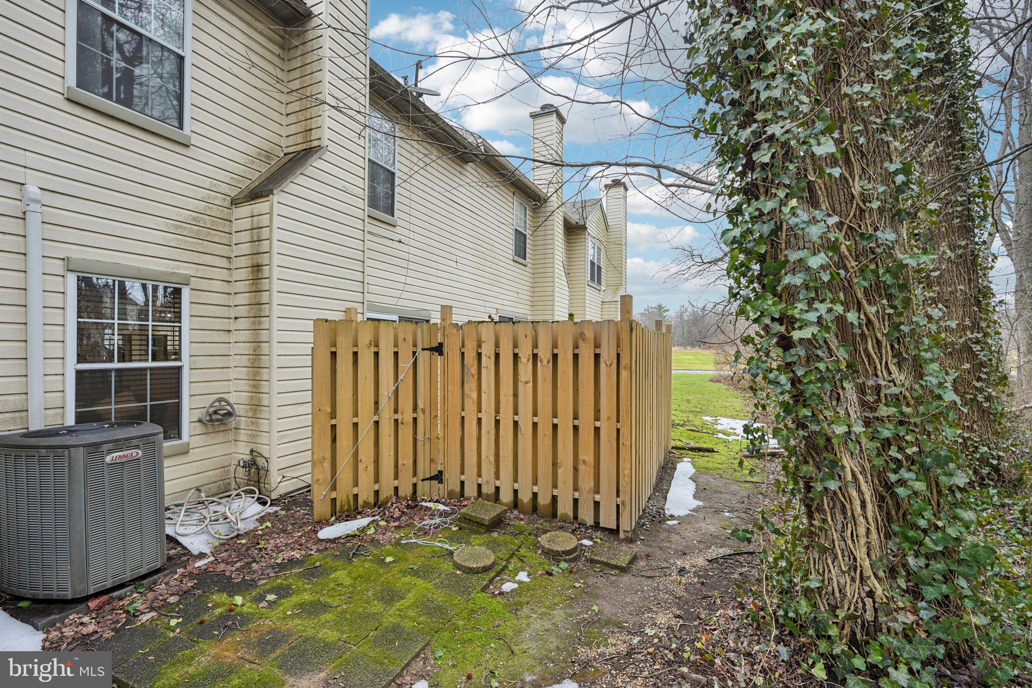 STONEBRIDGE - Residential