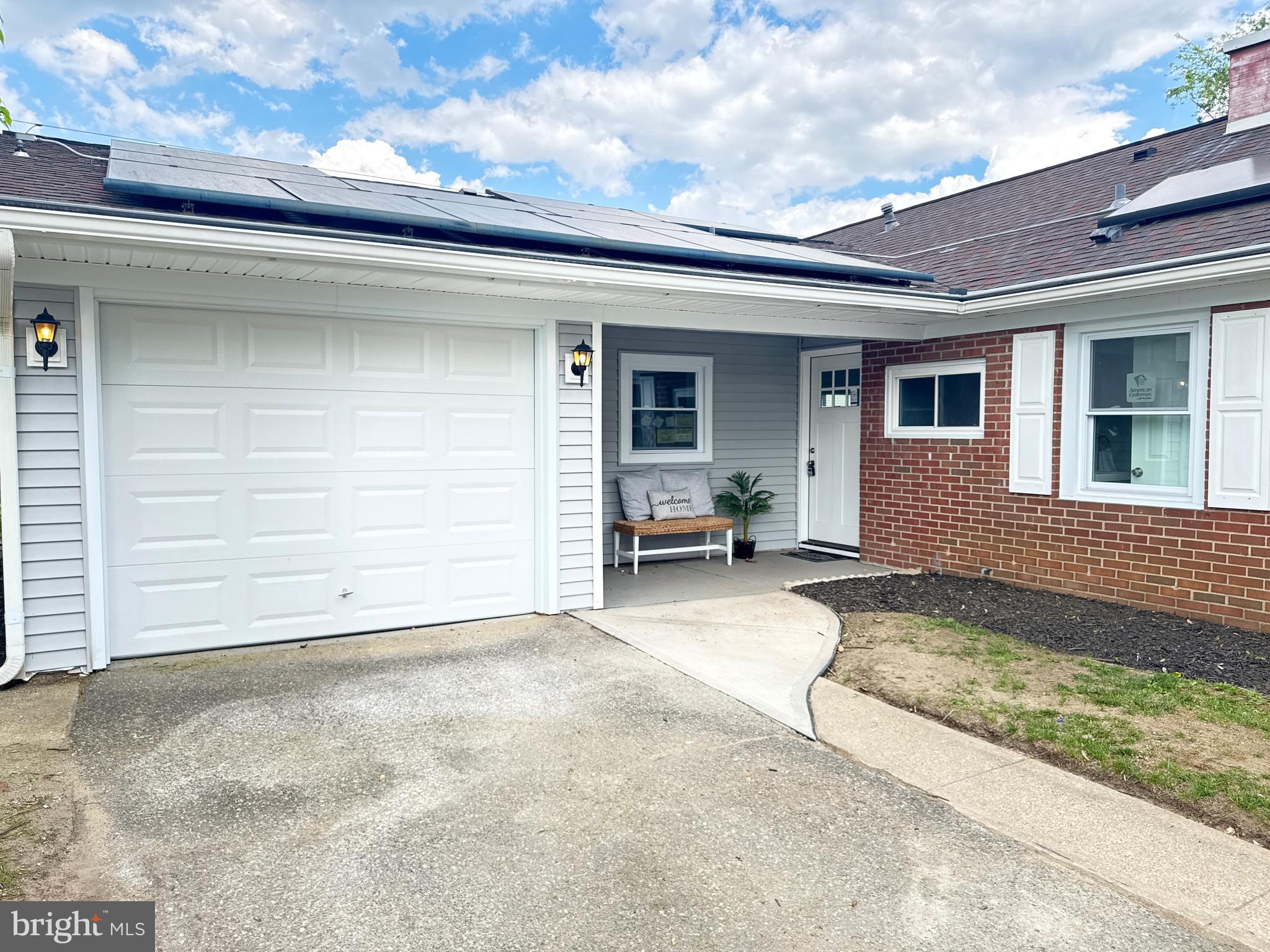17 MEADOWLARK LANE