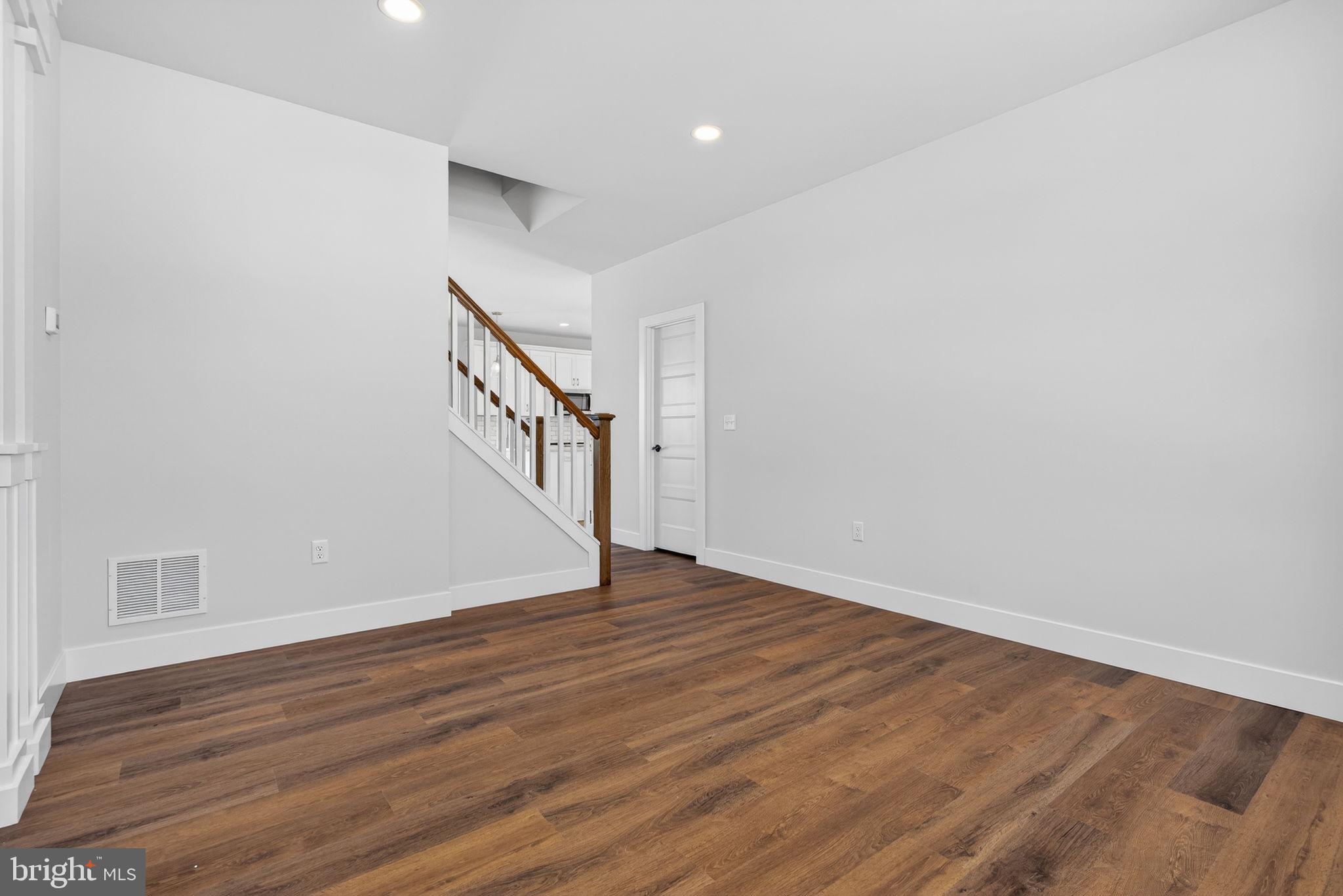 502 WINDING WAY MADISON II