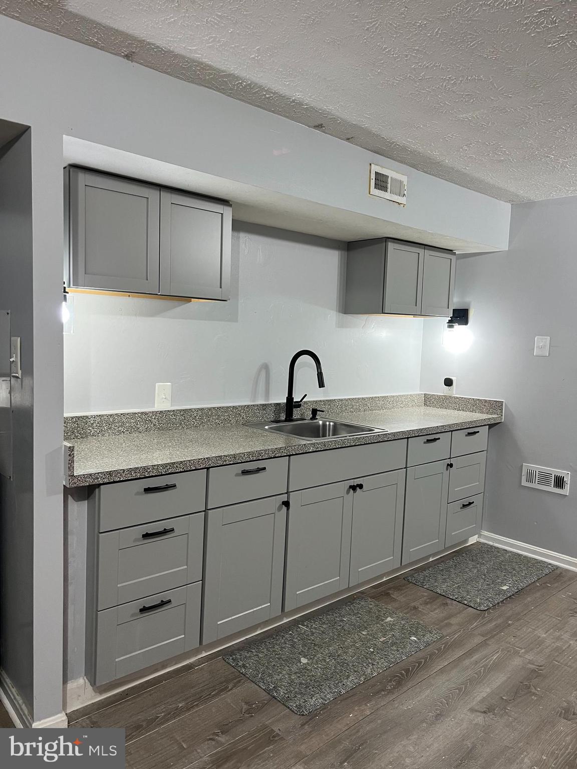 BROADMOORE HILLS - Residential Lease