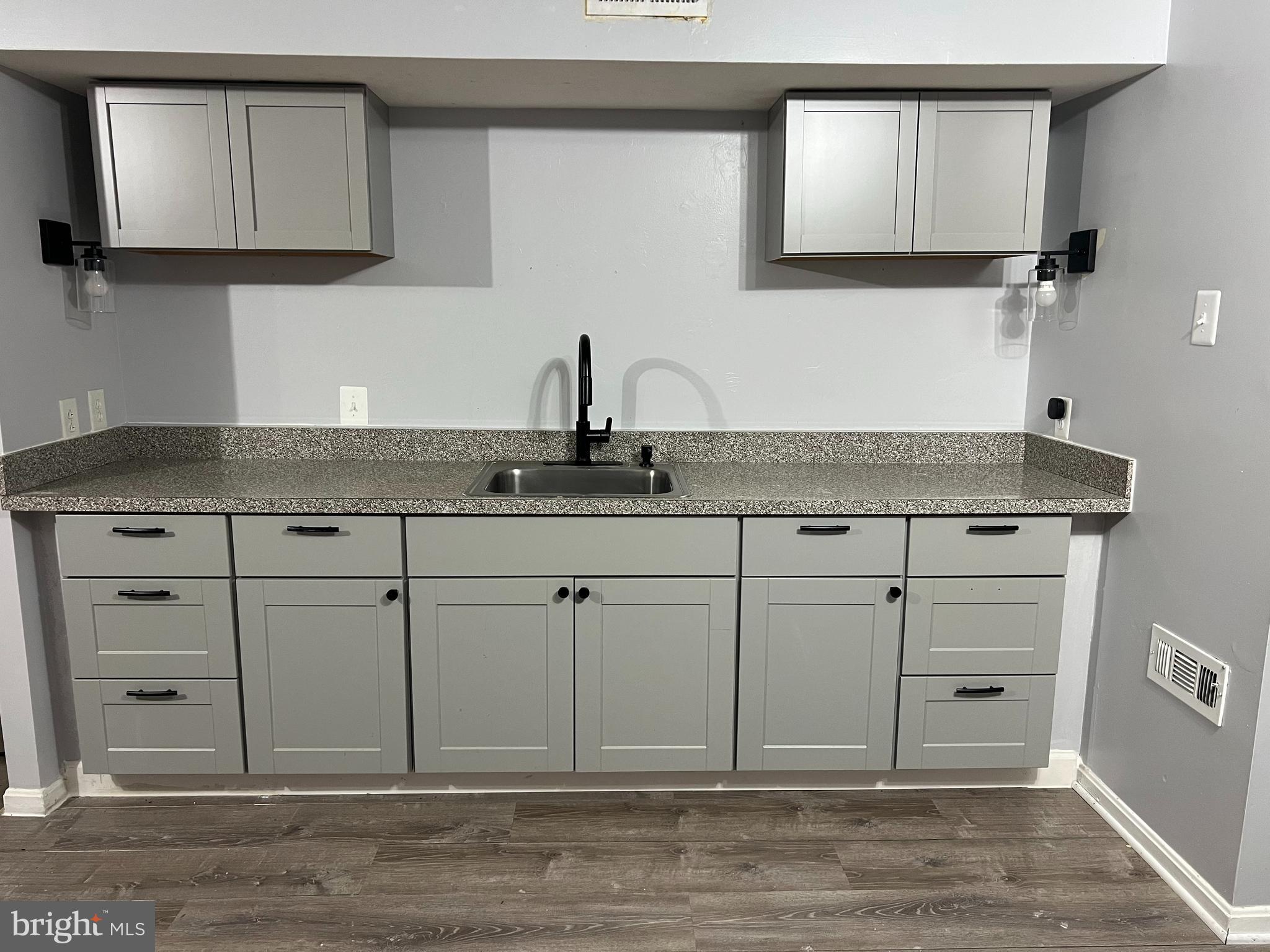 BROADMOORE HILLS - Residential Lease