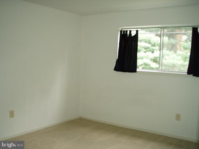 TIMBERLANE VILLAGE GARDEN CONDOMINIUMS - Residential Lease