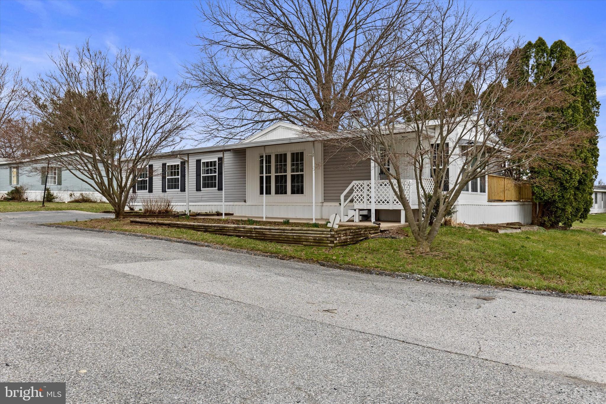 MEADOWVIEW PARK ESTATES - Residential