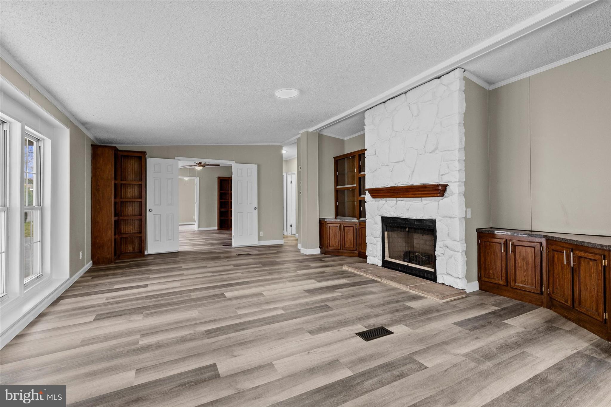 MEADOWVIEW PARK ESTATES - Residential