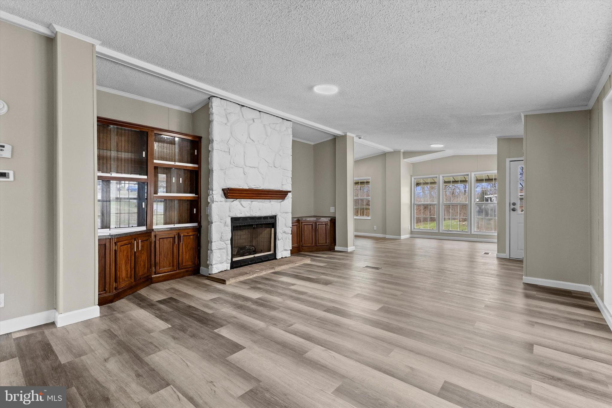 MEADOWVIEW PARK ESTATES - Residential