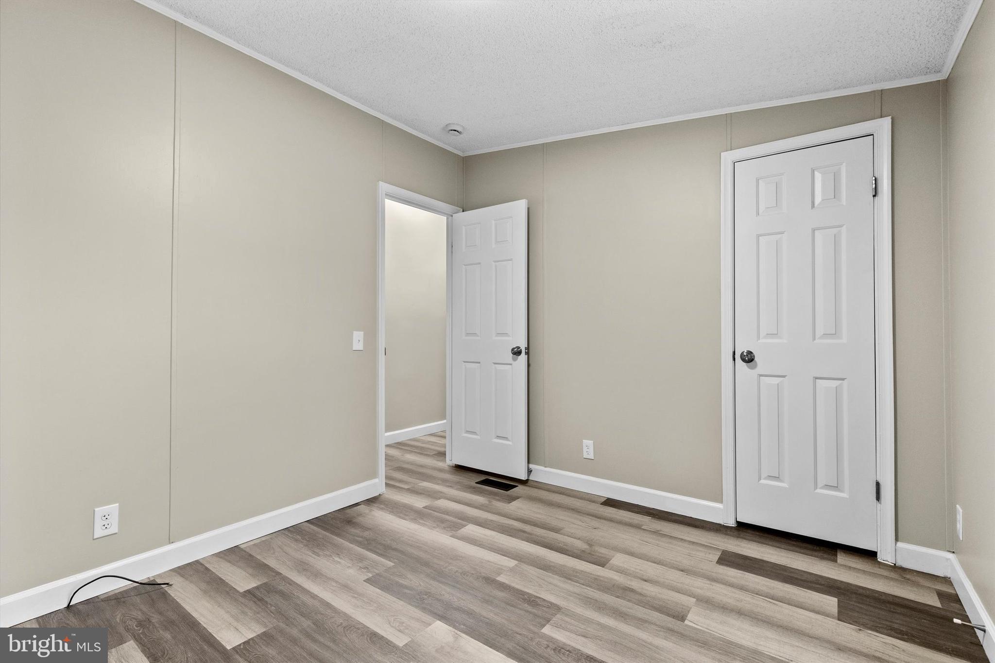 MEADOWVIEW PARK ESTATES - Residential