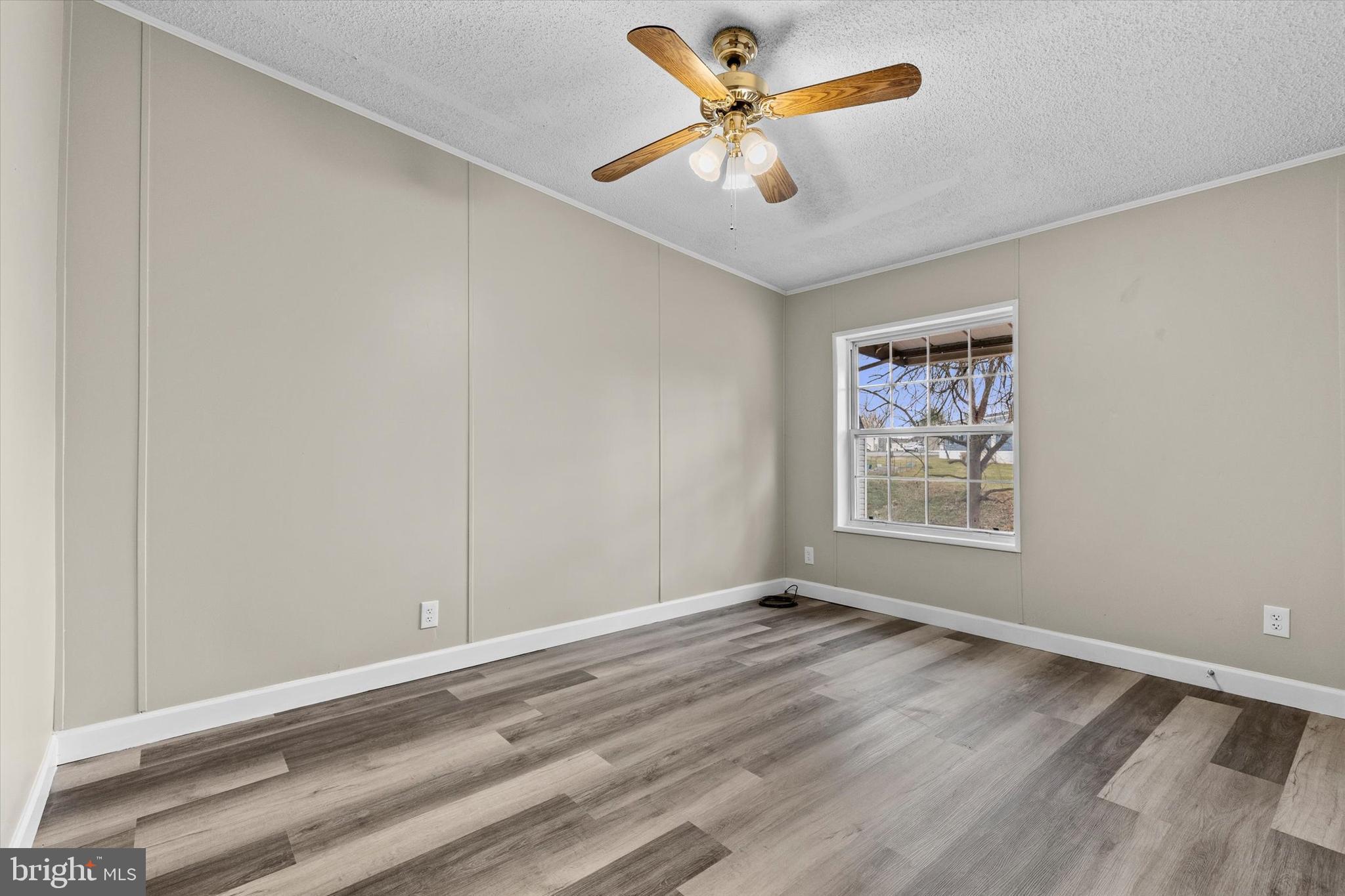 MEADOWVIEW PARK ESTATES - Residential