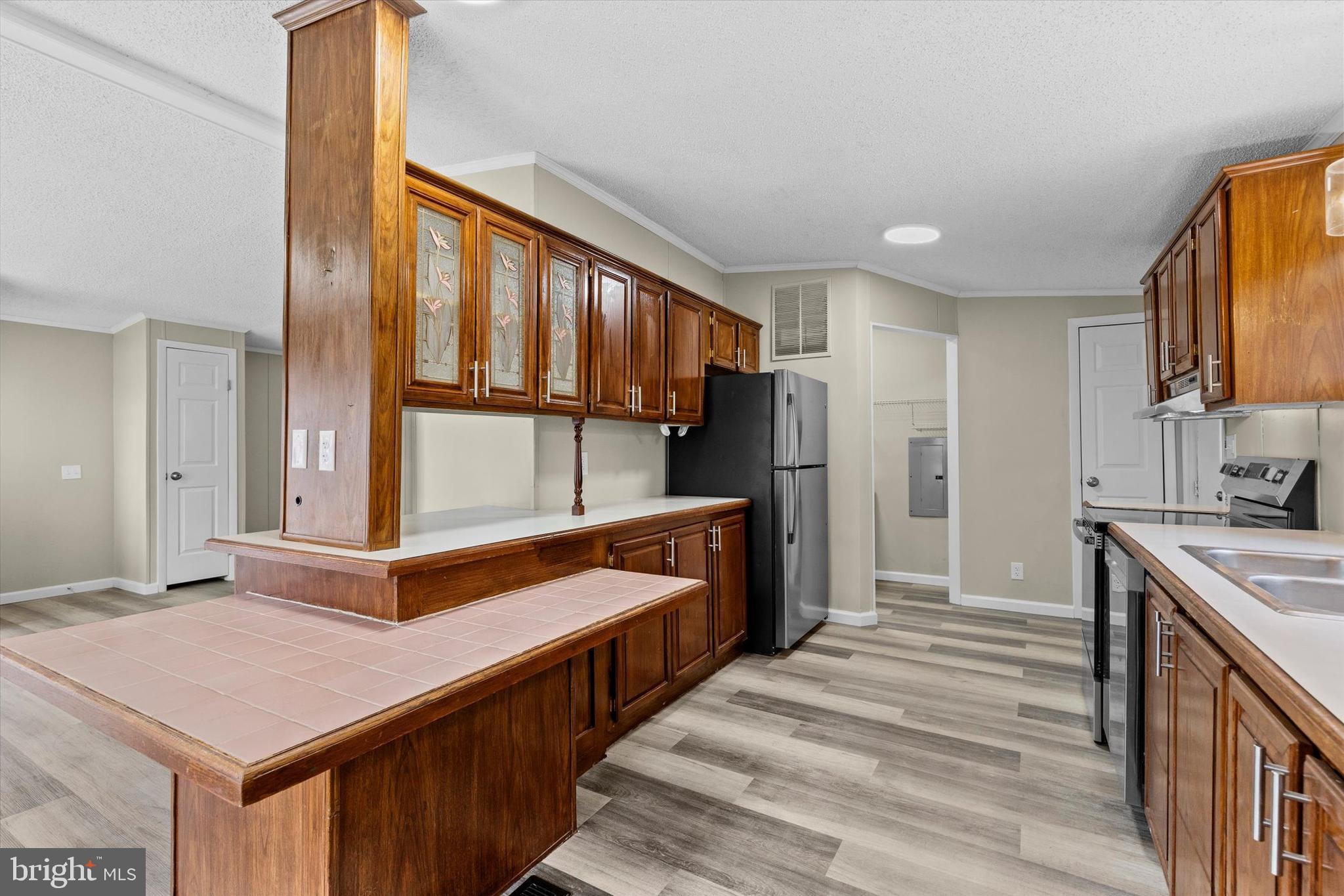 MEADOWVIEW PARK ESTATES - Residential