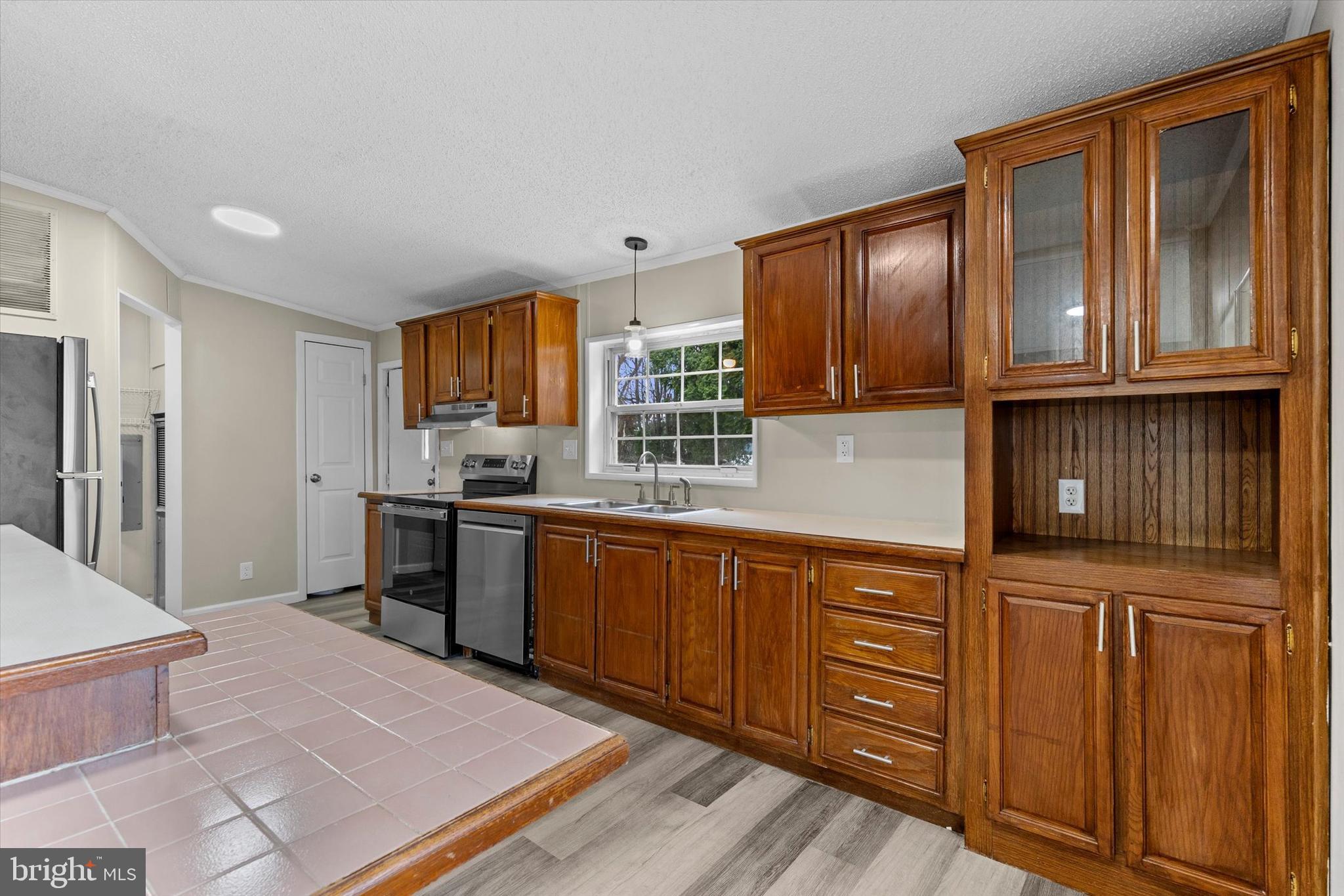 MEADOWVIEW PARK ESTATES - Residential