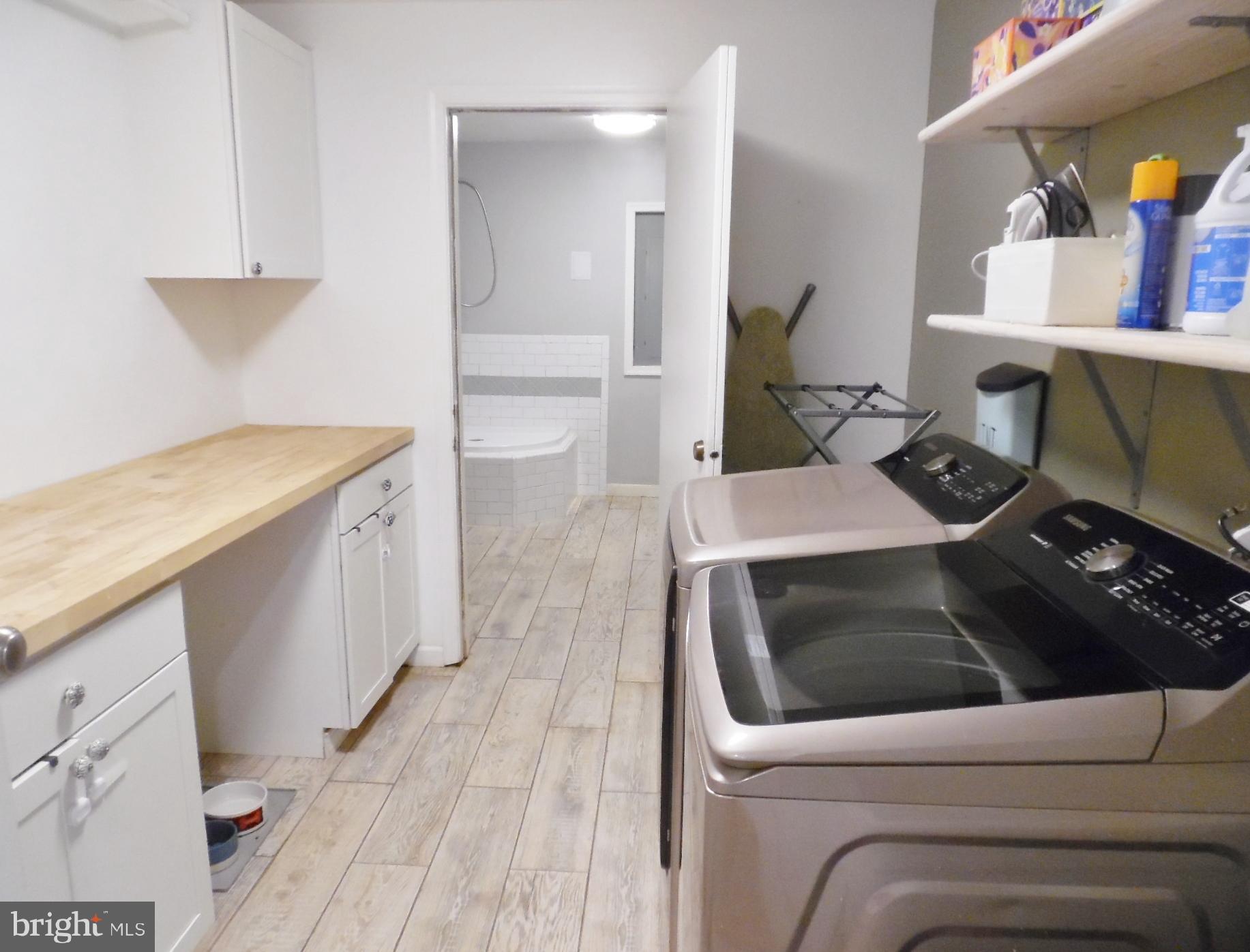 ANCIENT OAK - Residential