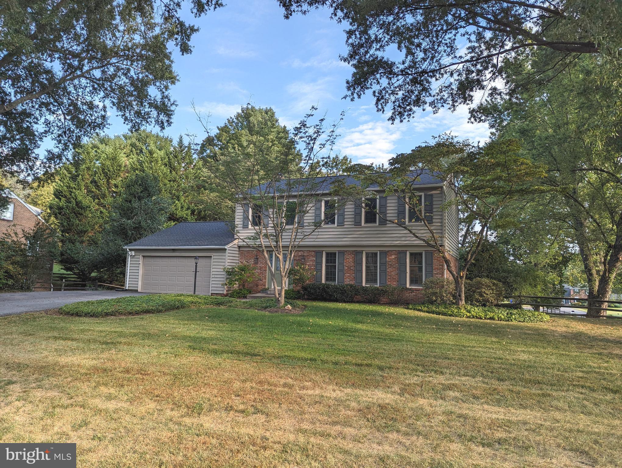 ANCIENT OAK - Residential