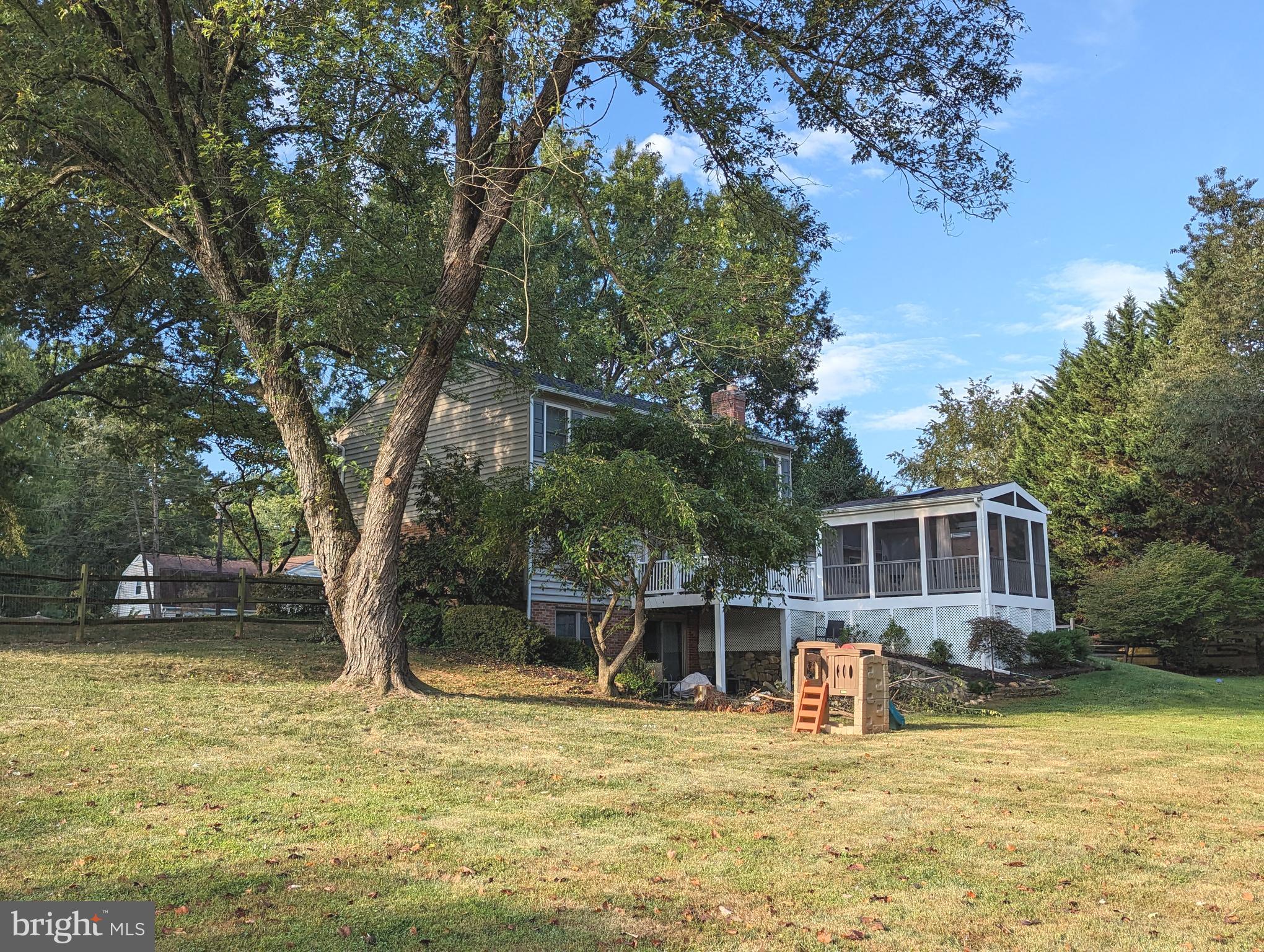 ANCIENT OAK - Residential