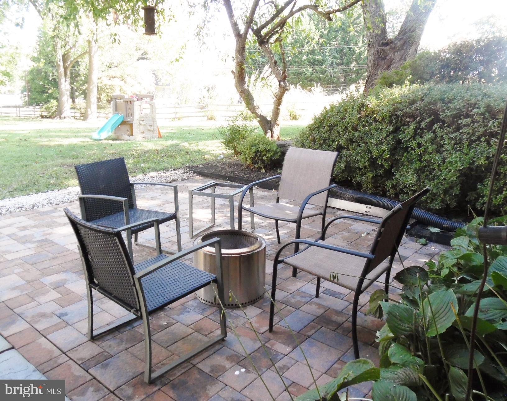 ANCIENT OAK - Residential