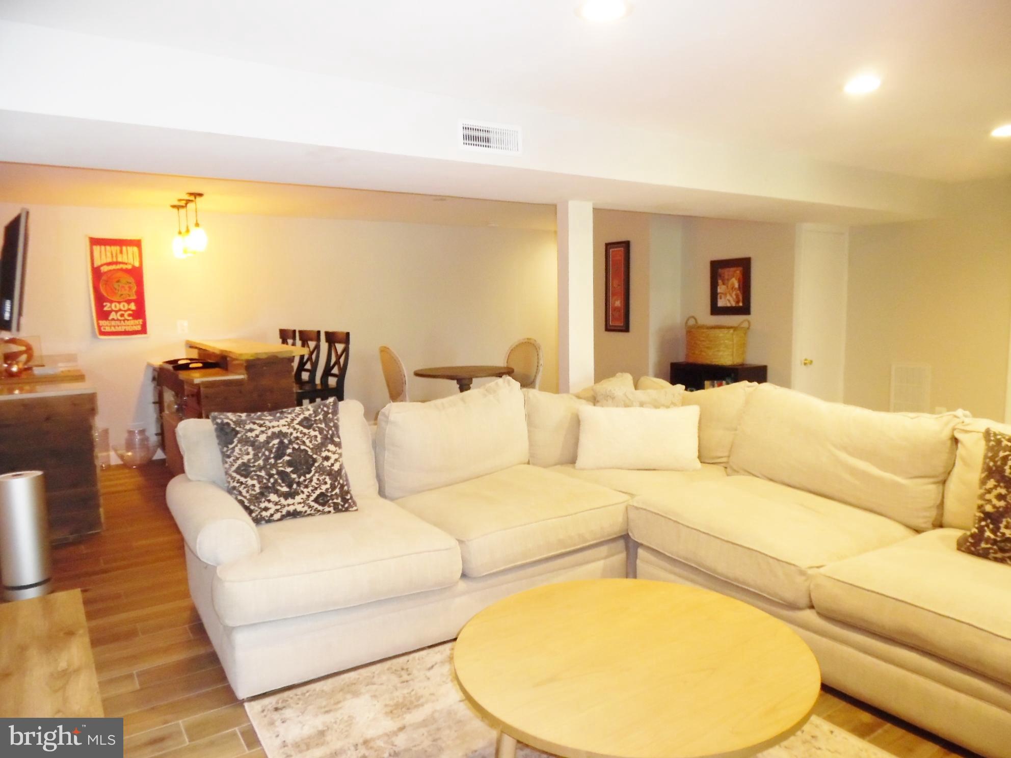 ANCIENT OAK - Residential