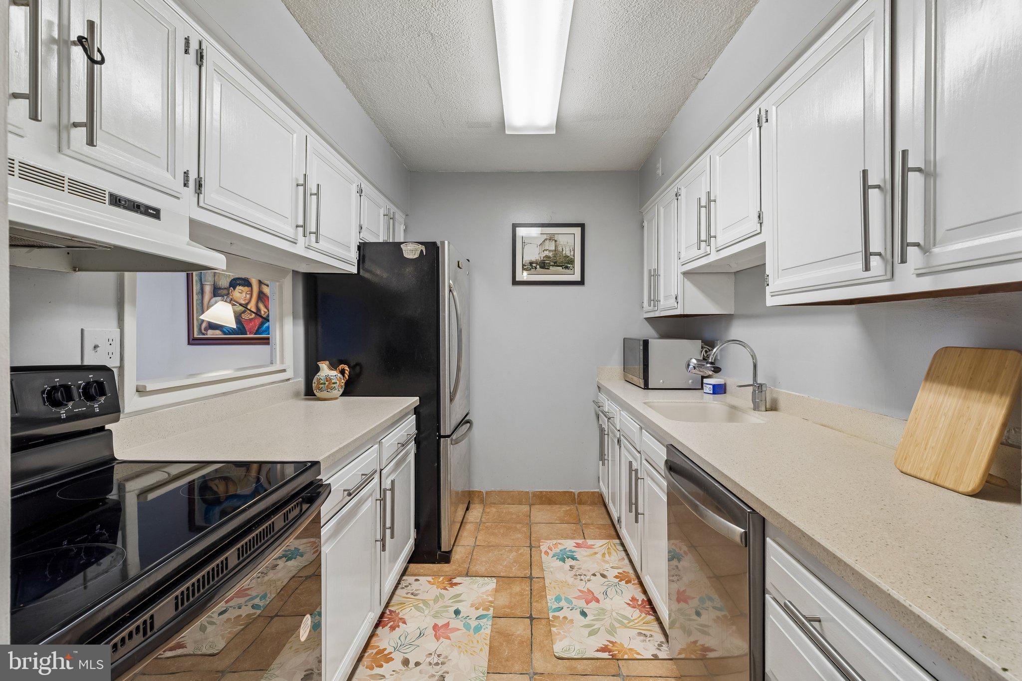 1420 LOCUST STREET 8G