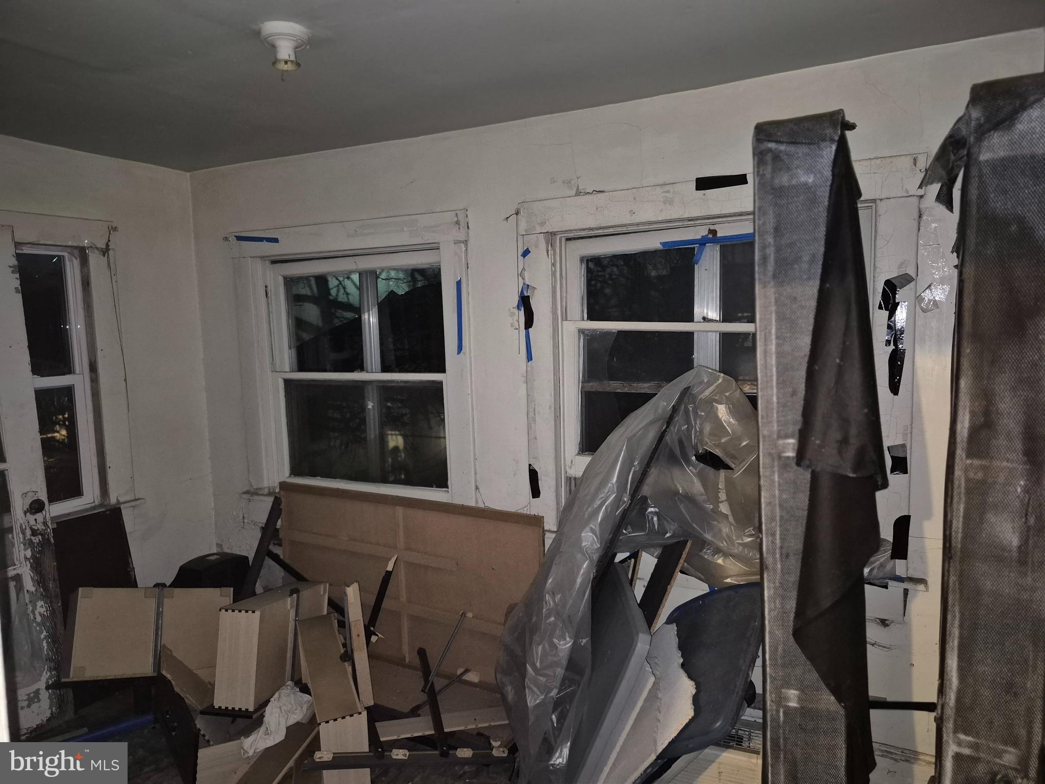 PARK CIRCLE - Residential