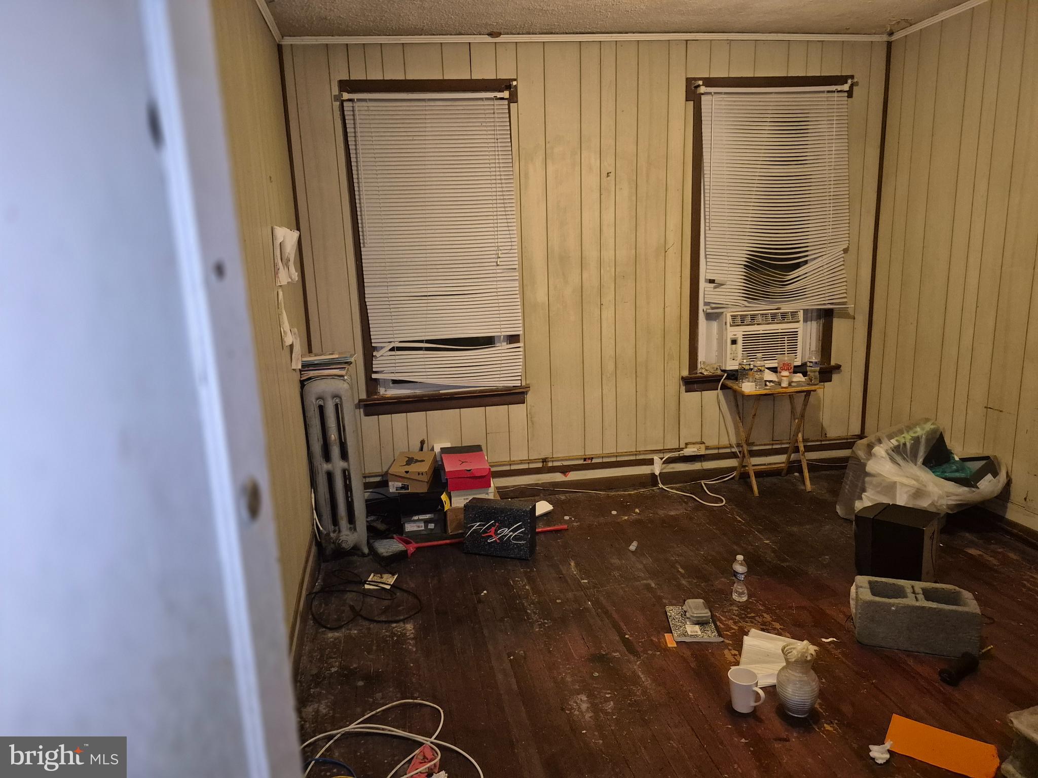 PARK CIRCLE - Residential