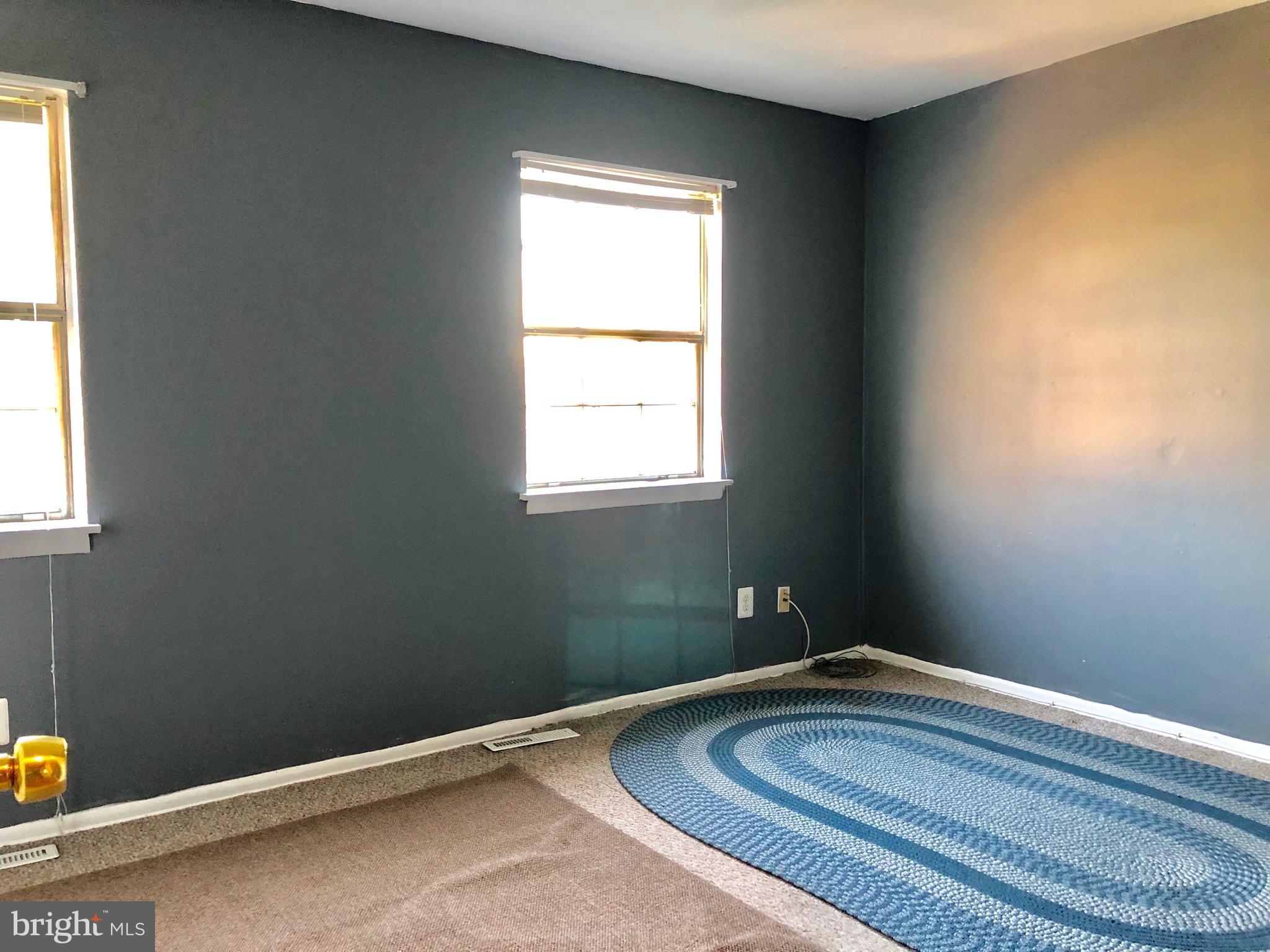 HARFORD SQUARE - Residential Lease