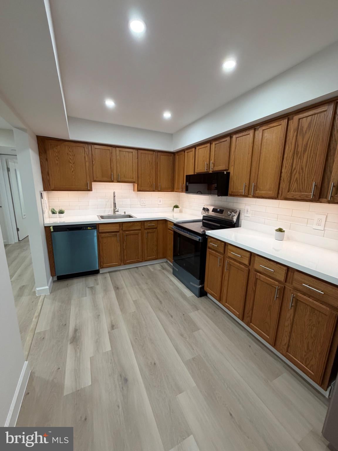 SAYRE DRIVE 2109