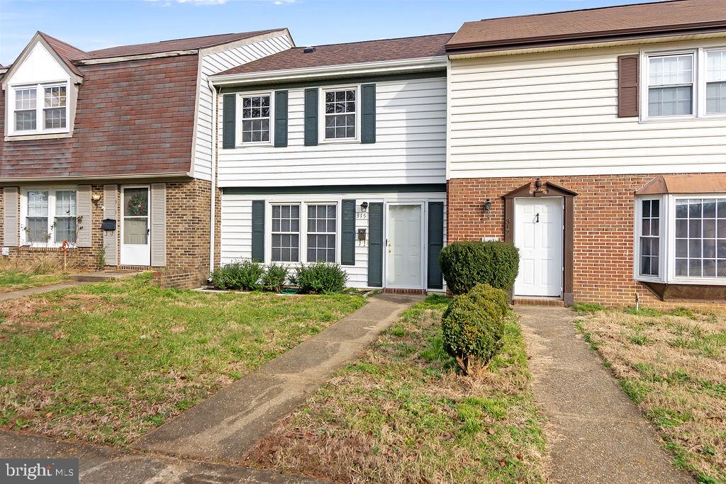 BERKELEY VILLAGE - Residential