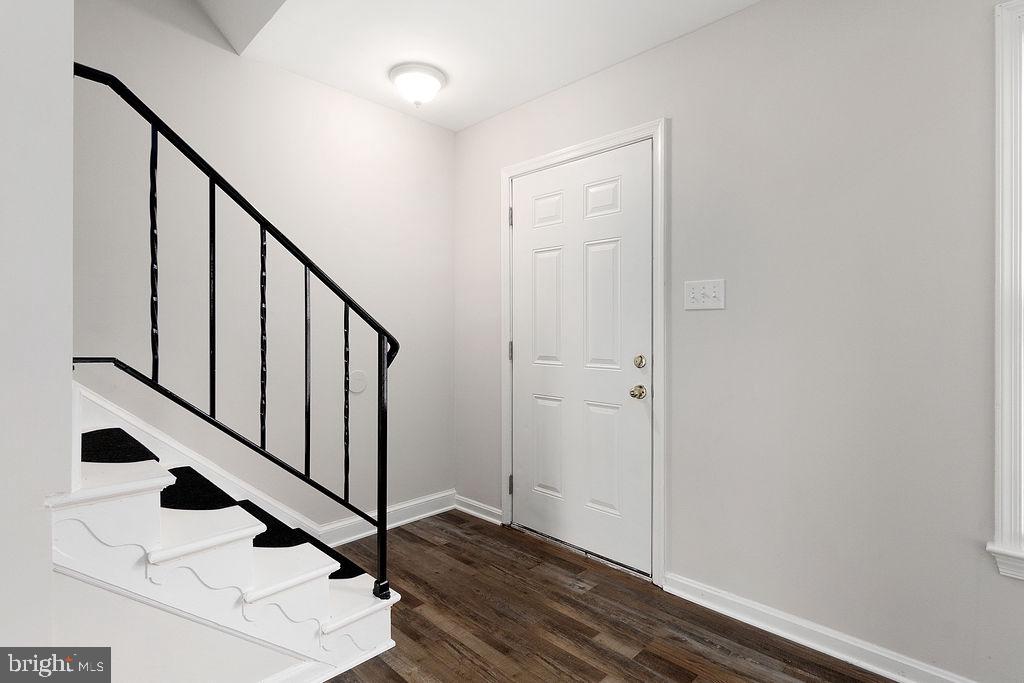 BERKELEY VILLAGE - Residential