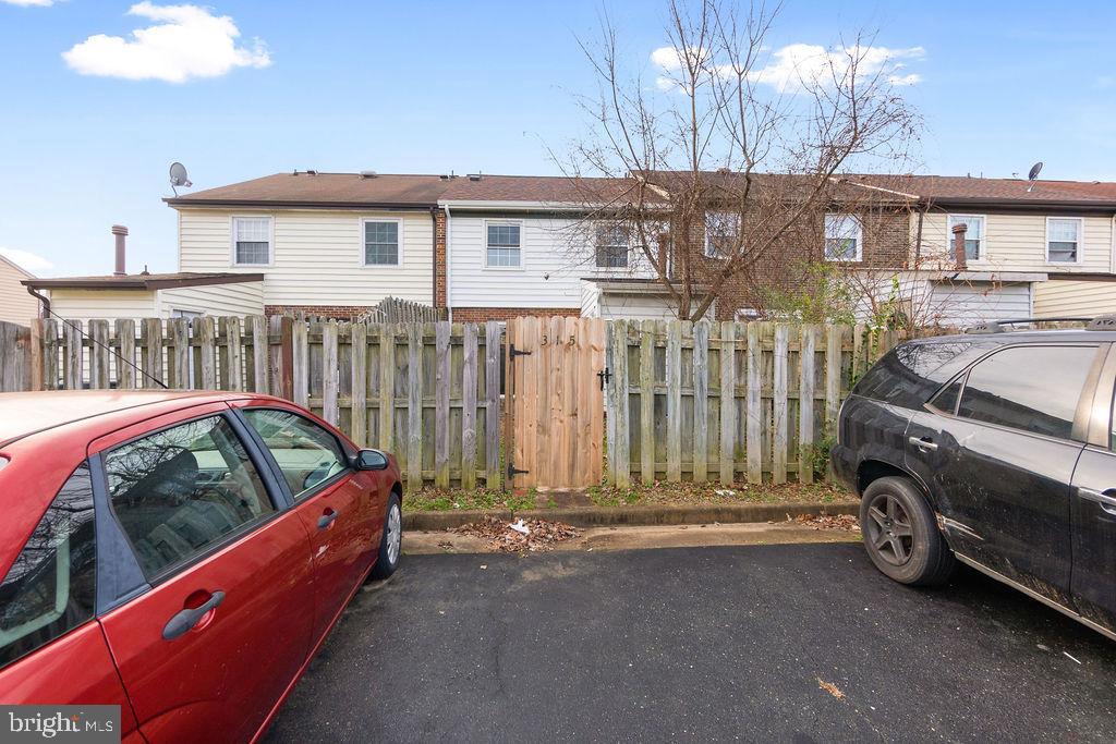 BERKELEY VILLAGE - Residential