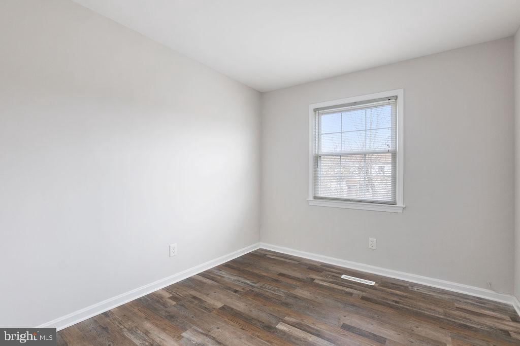 BERKELEY VILLAGE - Residential