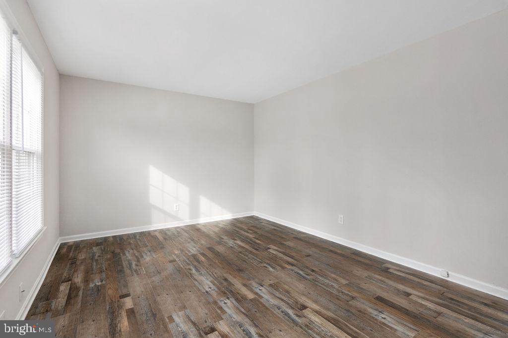 BERKELEY VILLAGE - Residential