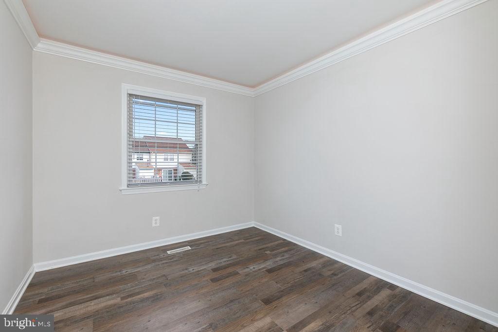 BERKELEY VILLAGE - Residential