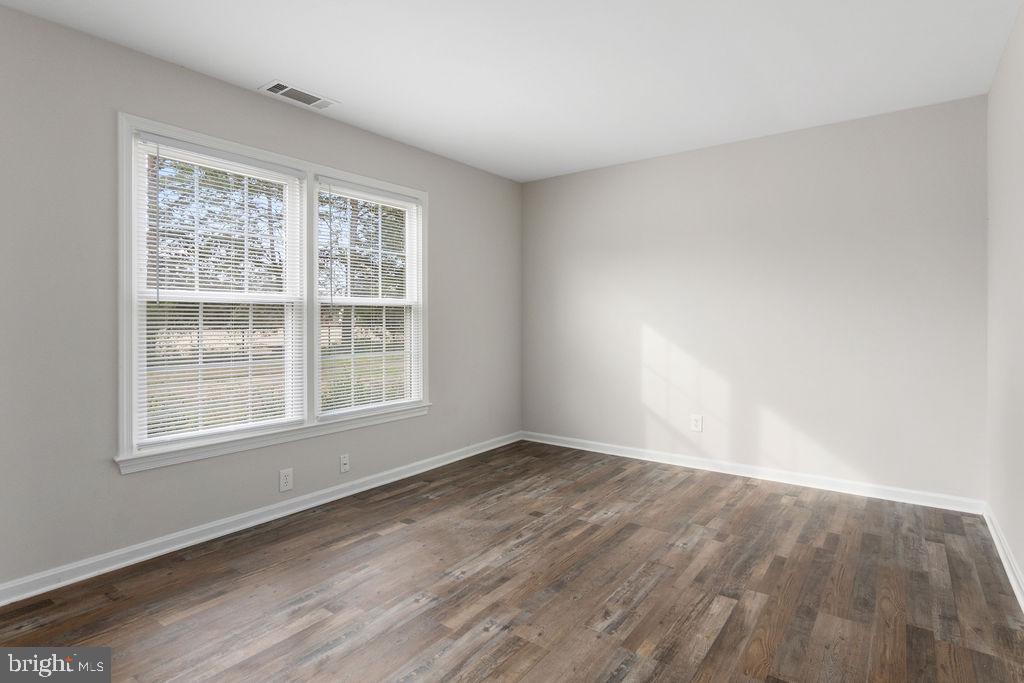 BERKELEY VILLAGE - Residential