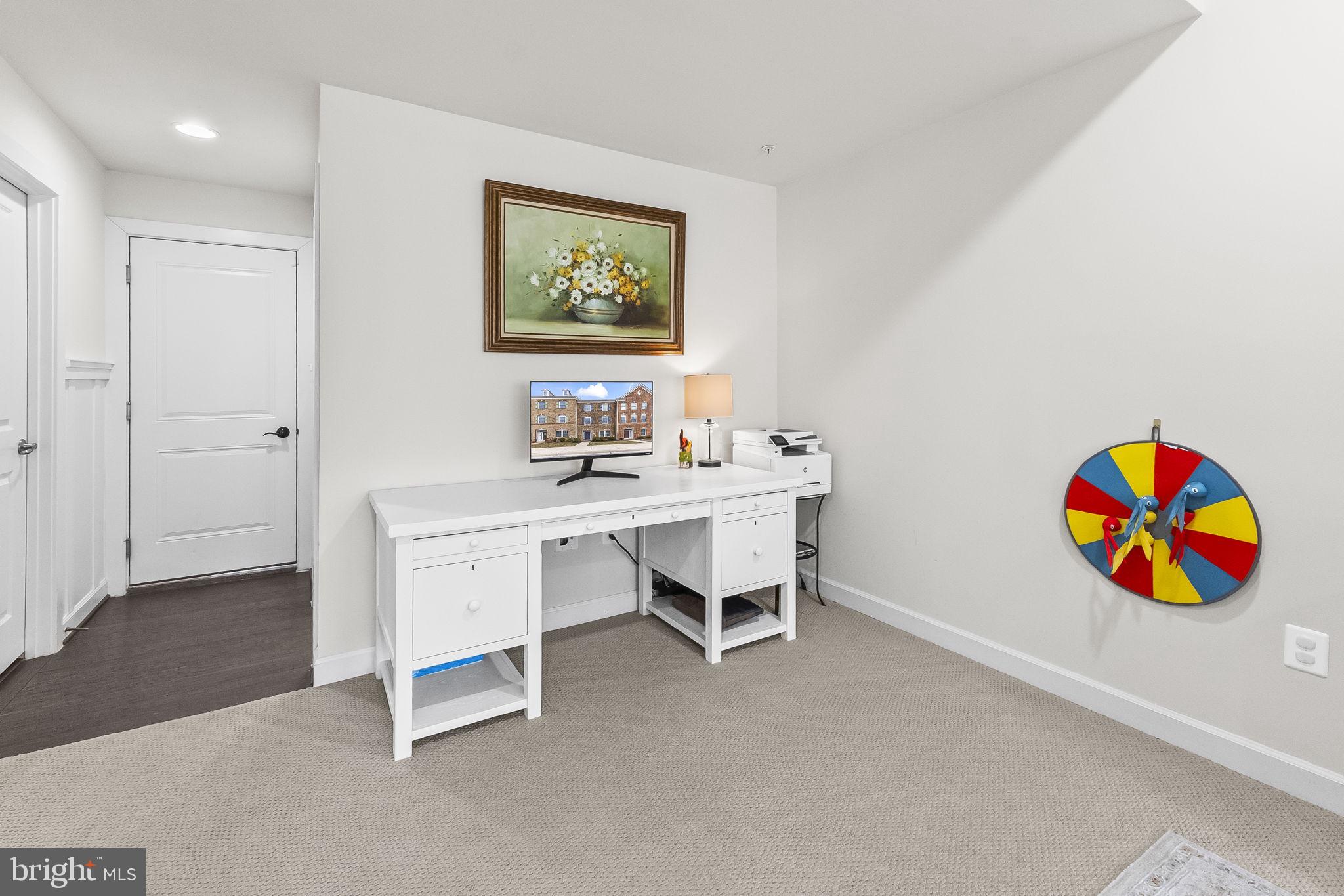 FAIRLAND PARK - Residential