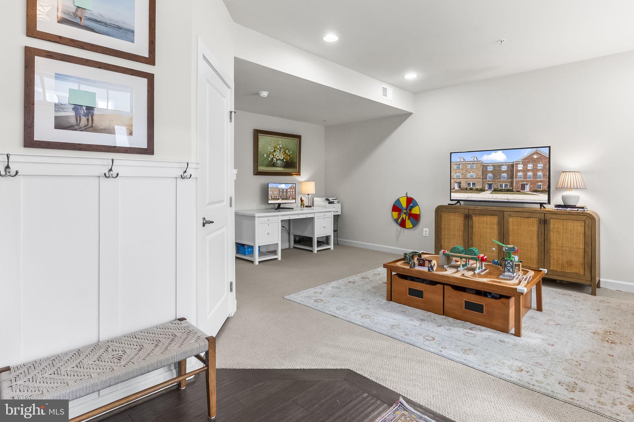 FAIRLAND PARK - Residential