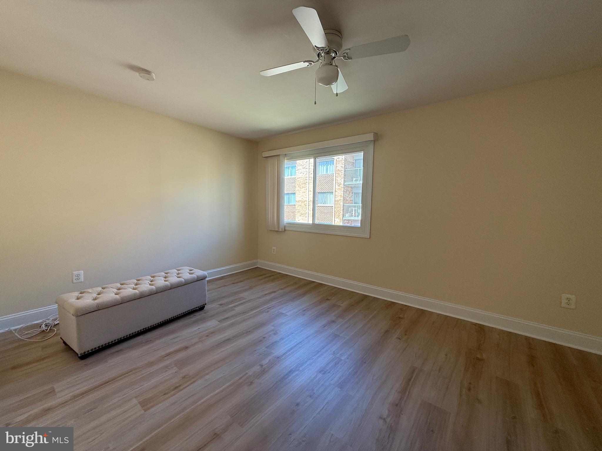 YORKTOWNE SQUARE - Residential Lease