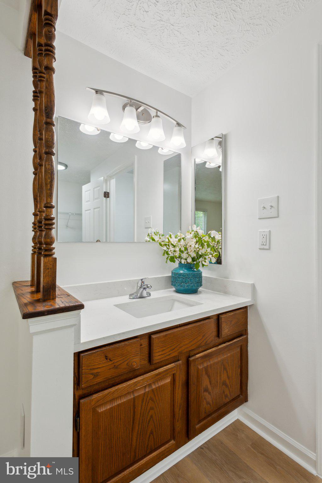 POHICK VILLAGE - Residential Lease