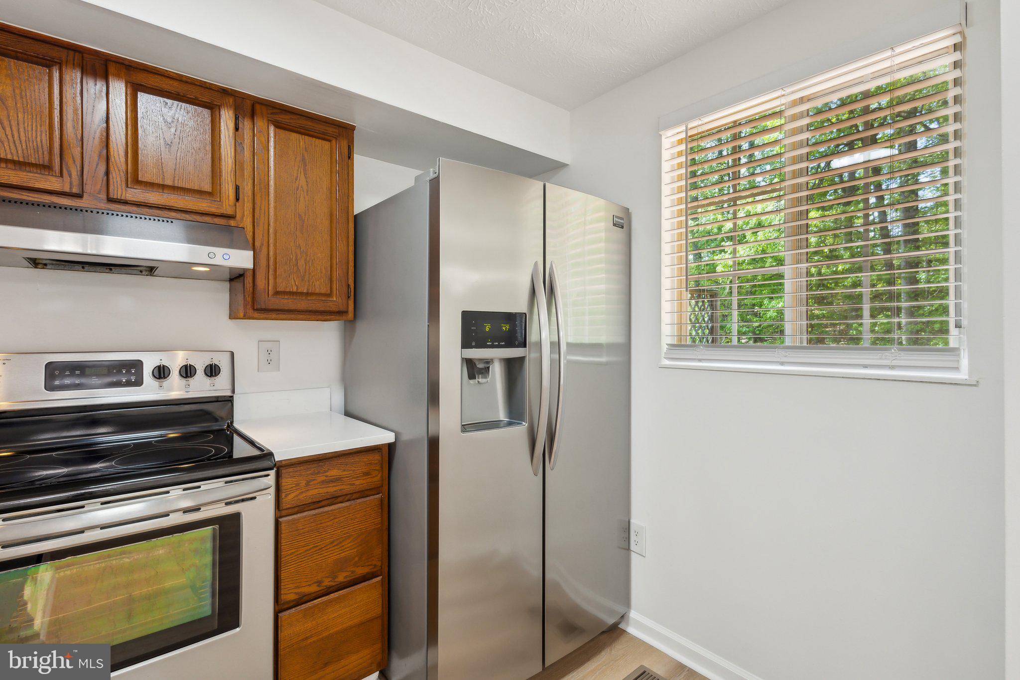 POHICK VILLAGE - Residential Lease