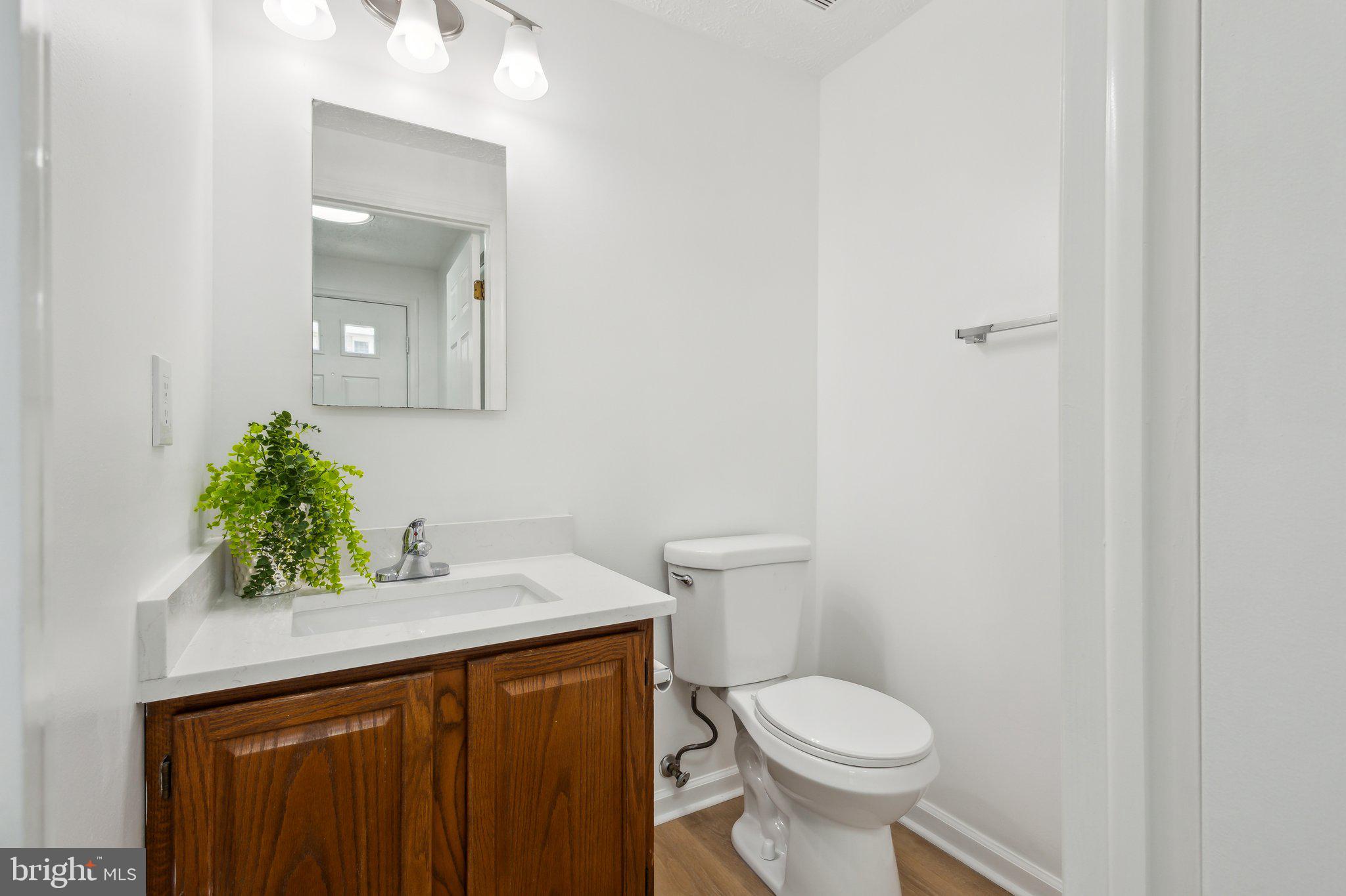 POHICK VILLAGE - Residential Lease