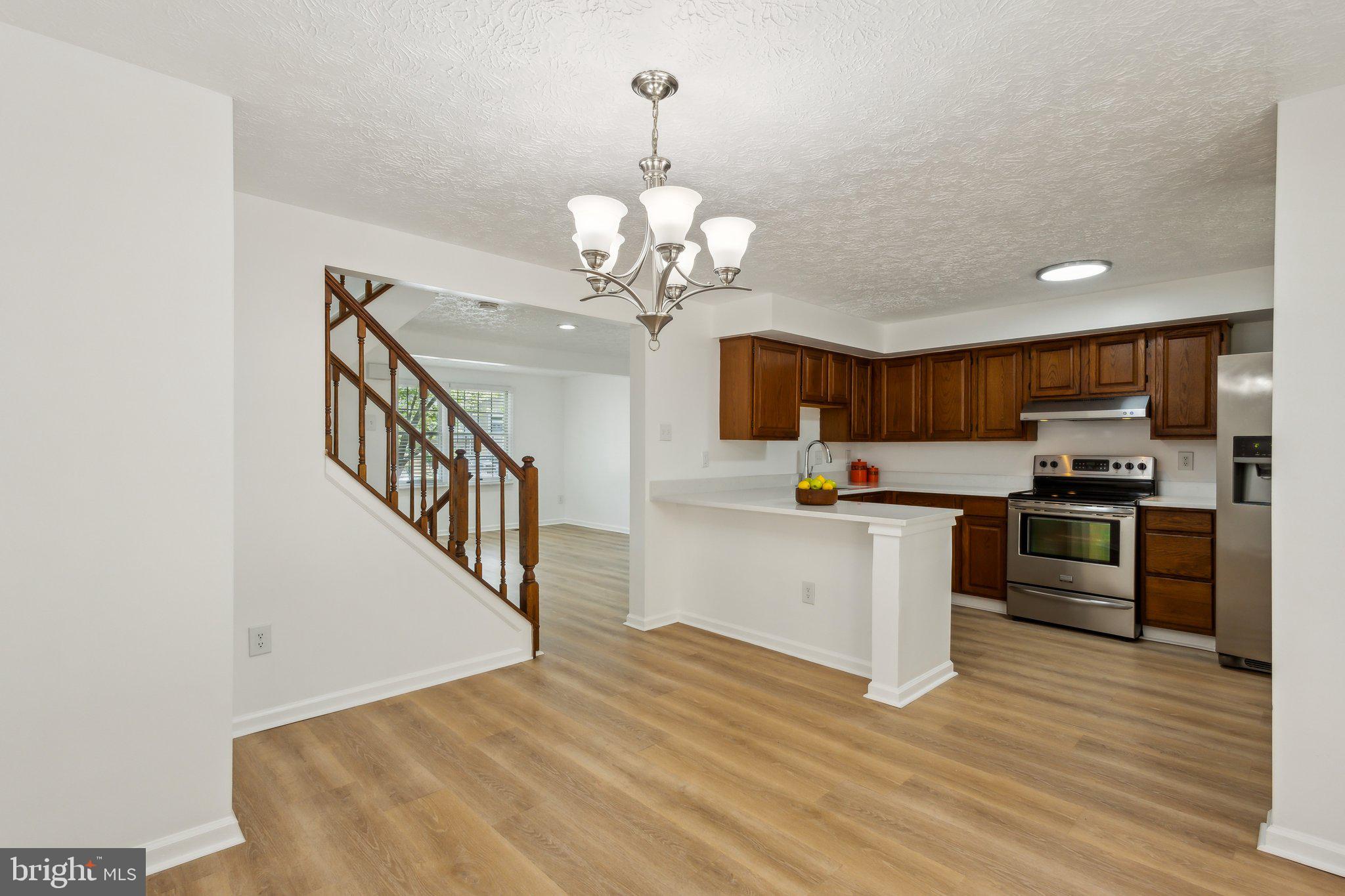 POHICK VILLAGE - Residential Lease