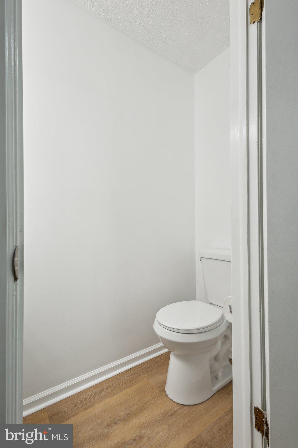 POHICK VILLAGE - Residential Lease