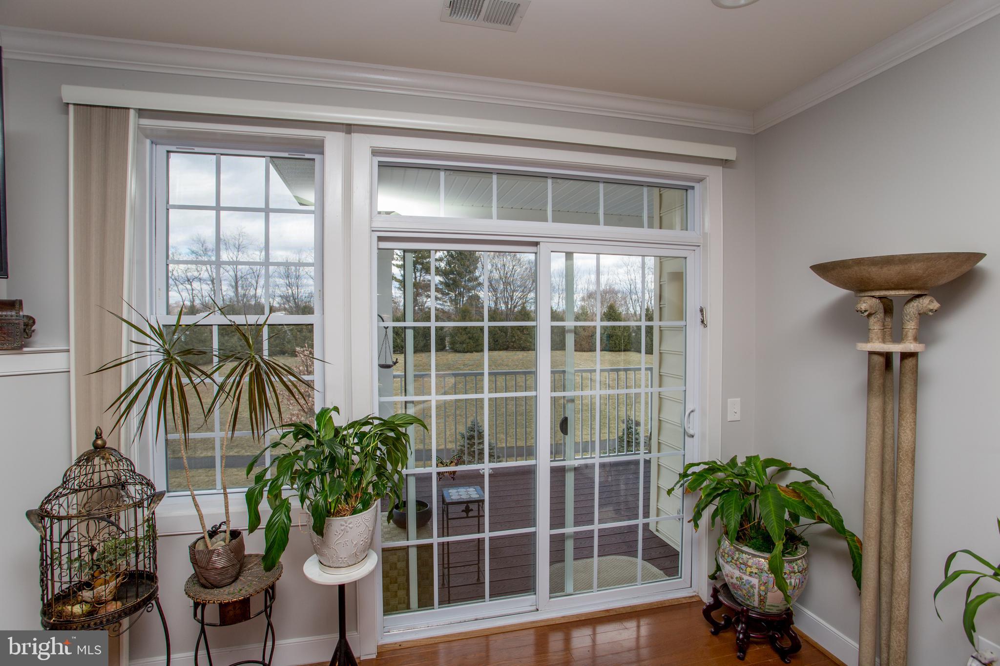 MERIDIAN VALLEY SQ - Residential