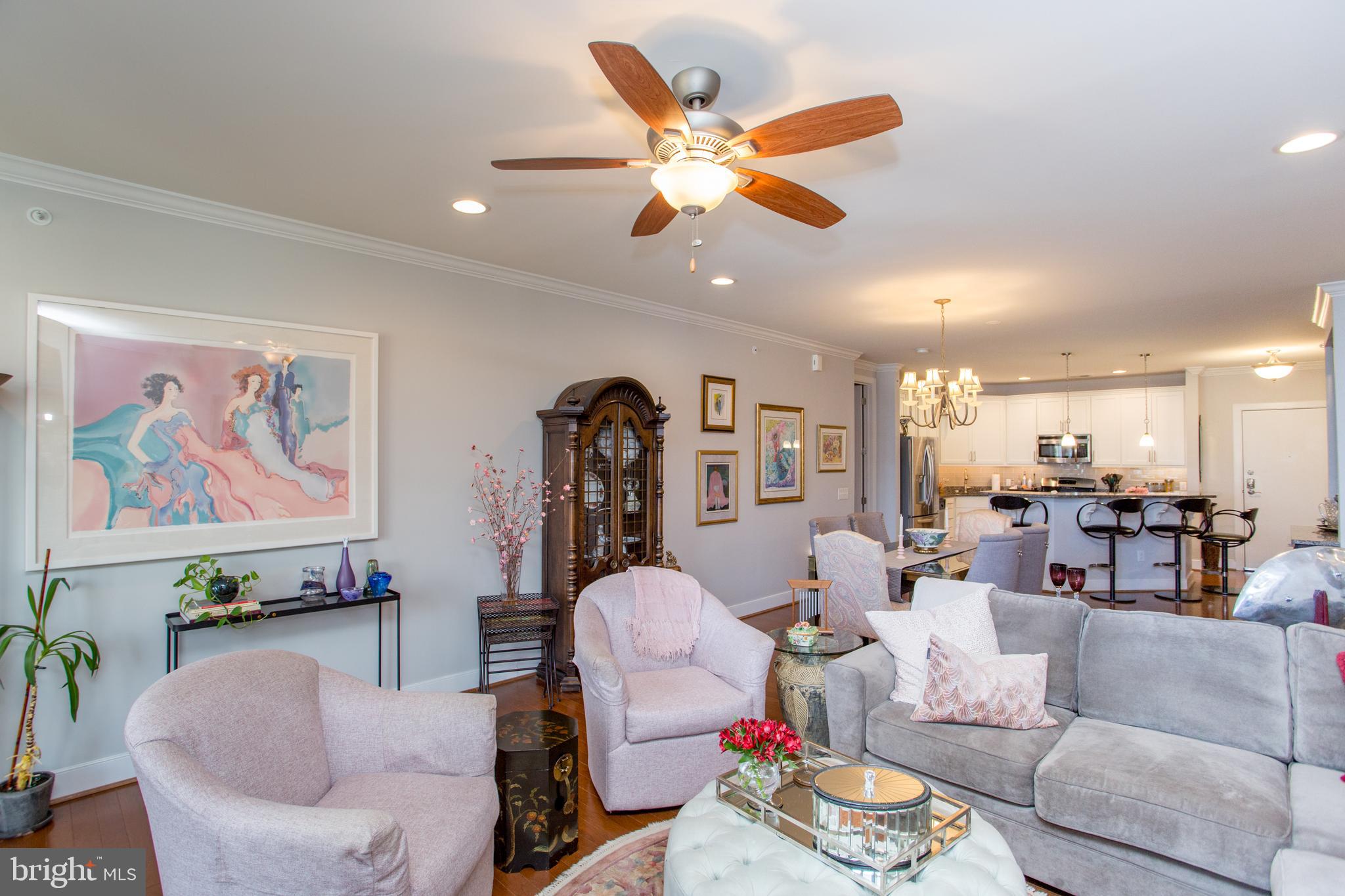 MERIDIAN VALLEY SQ - Residential