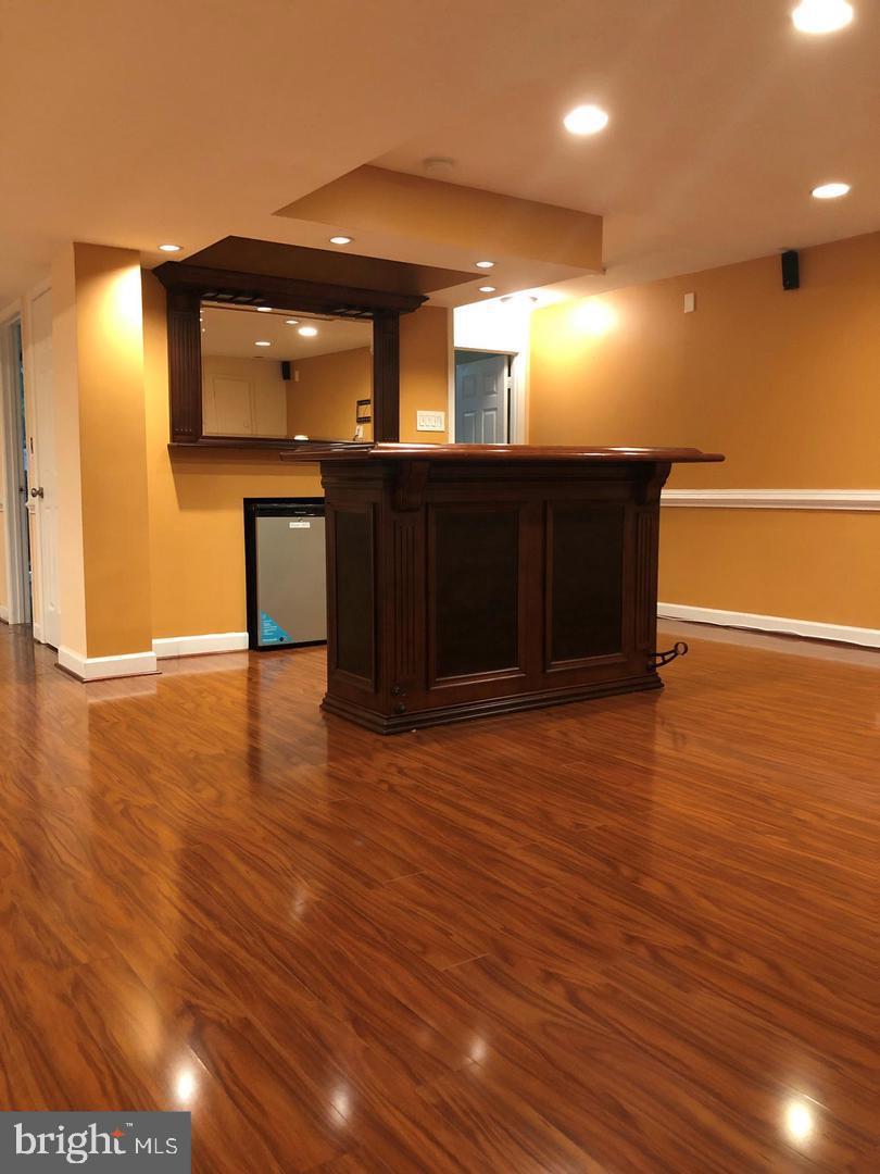 ASHBURN FARM - Residential Lease