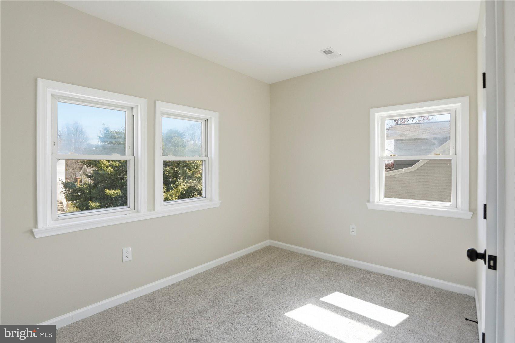 LORRAINE PARK - Residential